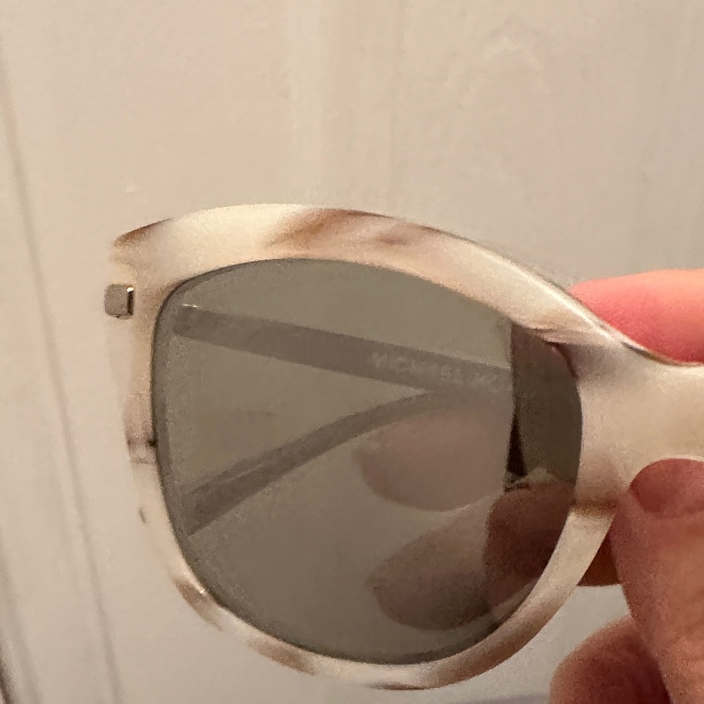 Michael Kors Marble Sunglasses with White Case - Picture 6 of 9
